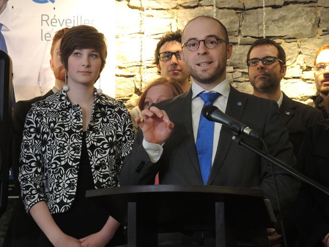 Sol Zanetti va à la rencontre des jeunes électeurs à Montmorency