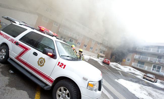 Il met le feu à l’immeuble voisin de celui incendié mercredi
