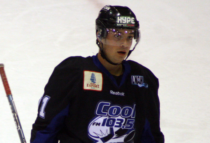 LNAH : Laval transige avec les 3L