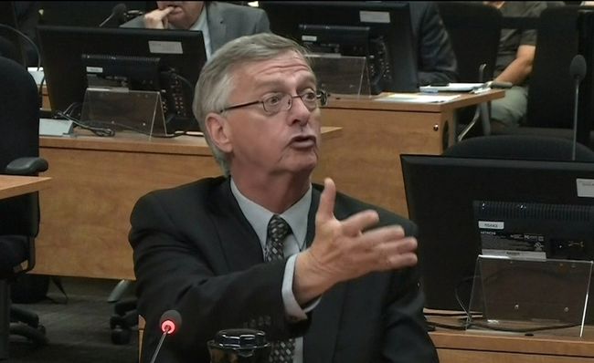 Enquête sur de possibles élus prête-noms à Laval: toujours pas de conclusion
