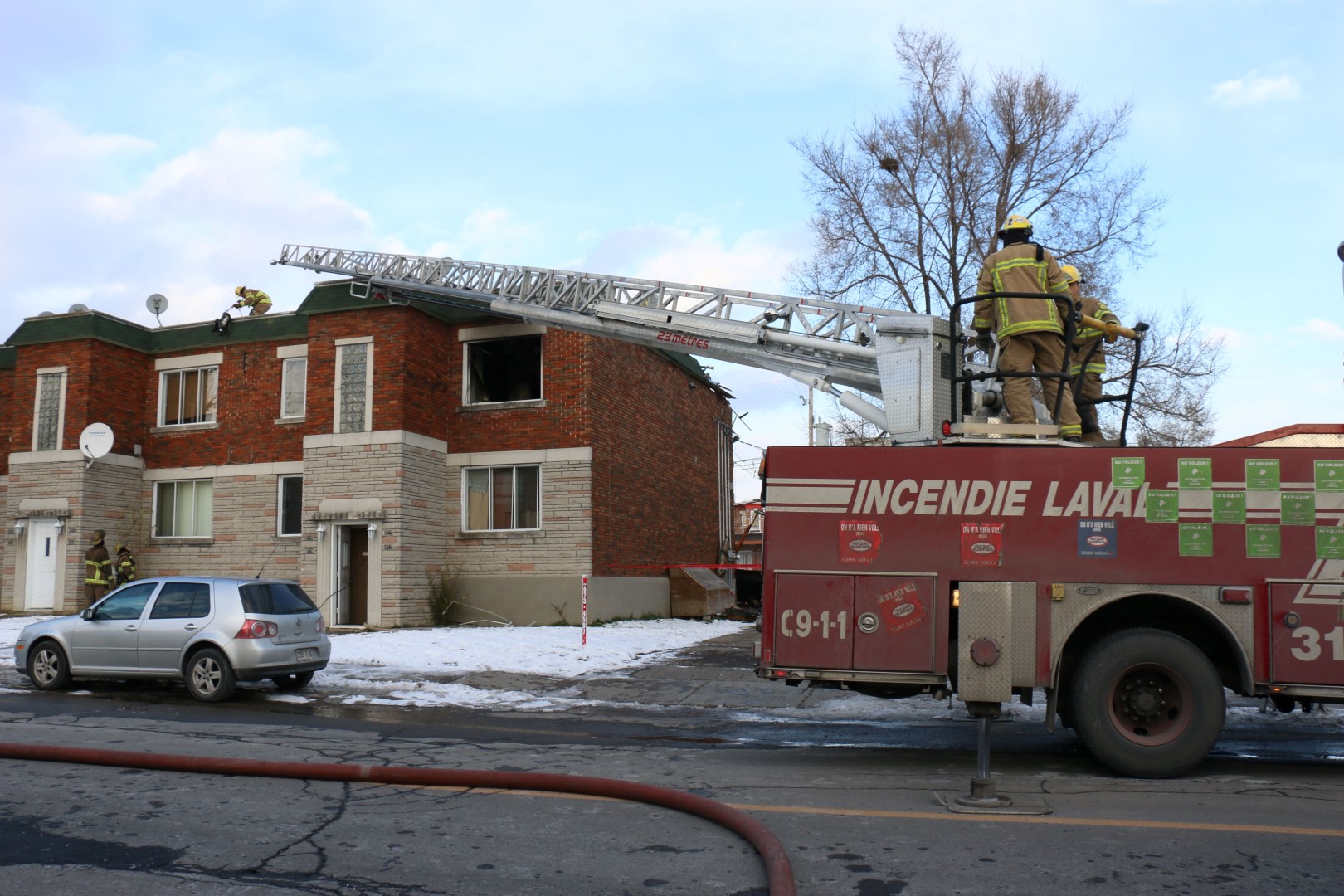 Violent incendie à Chomedey
