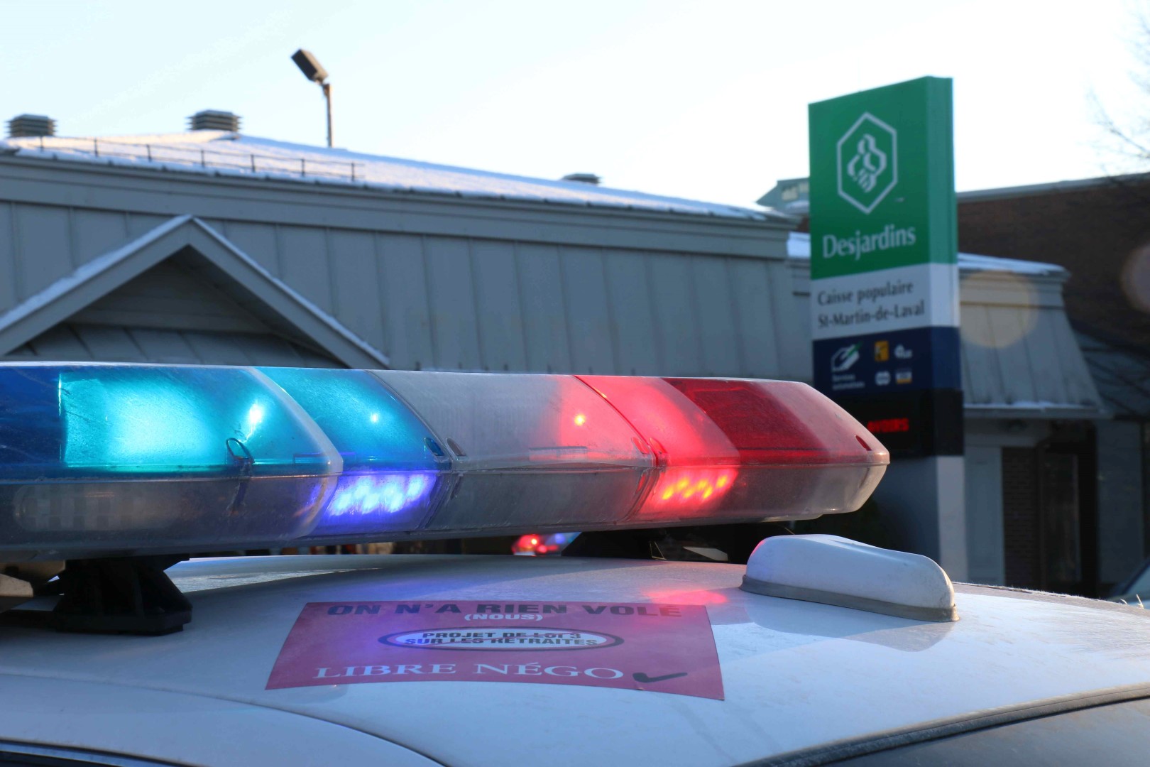 Vol à main armée à la Caisse Populaire St-Martin-de-Laval