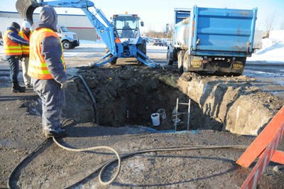 Un bris d’aqueduc force la fermeture du boulevard Curé-Labelle 
