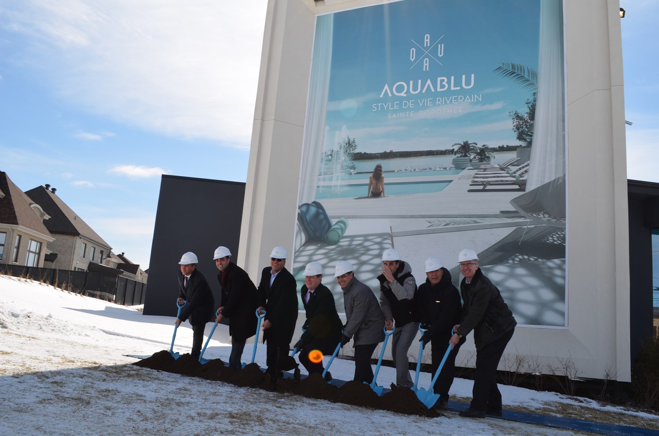  Première pelletée de terre du projet AQUABLU