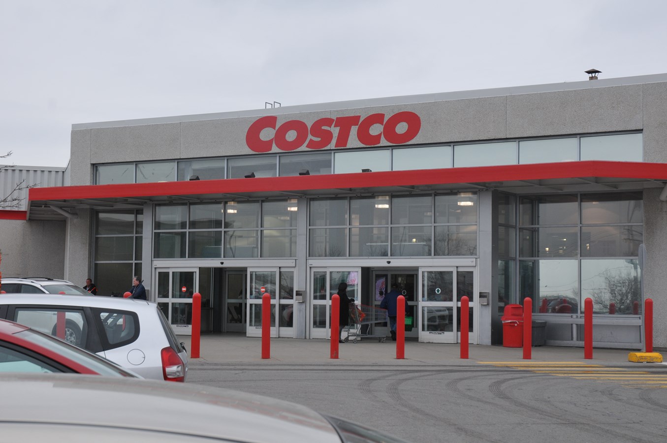Poste d’essence chez Costo Laval: le projet prendra forme d’ici un an