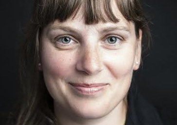 Annie-Claude Thériault remporte le Prix de la nouvelle Radio-Canada 