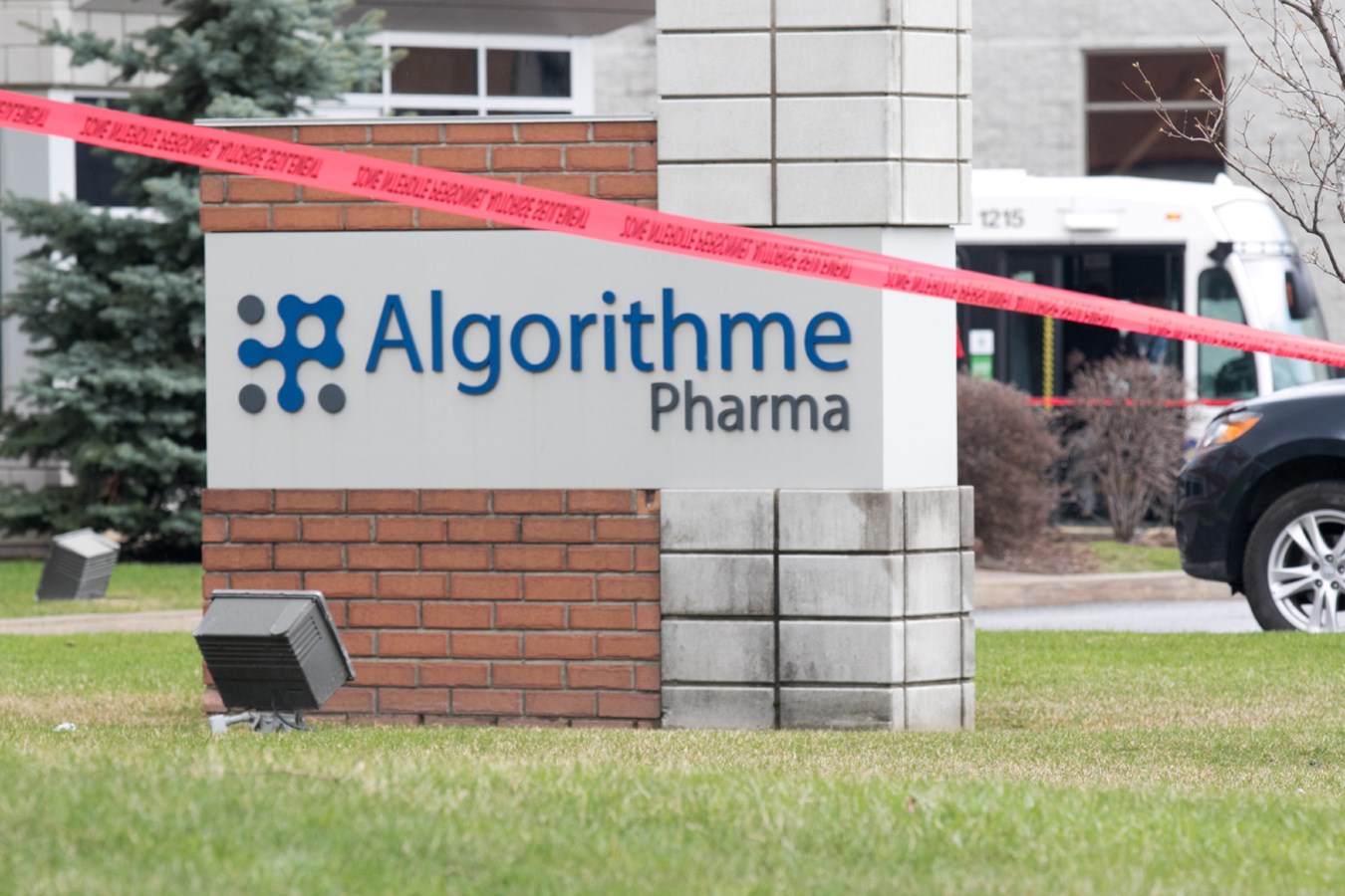 Colis suspect chez Algorithme Pharma