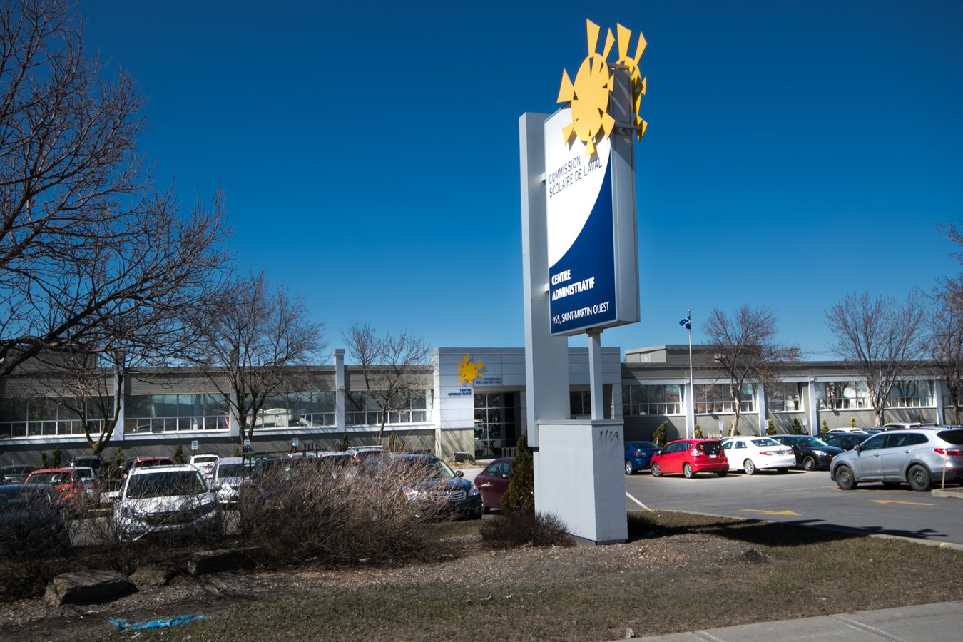 Les syndiqués de la Commission scolaire de Laval dénoncent les compressions