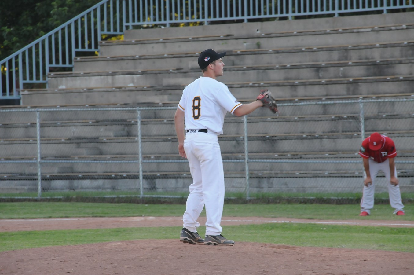 Les Bisons jouent le même tour aux Pirates