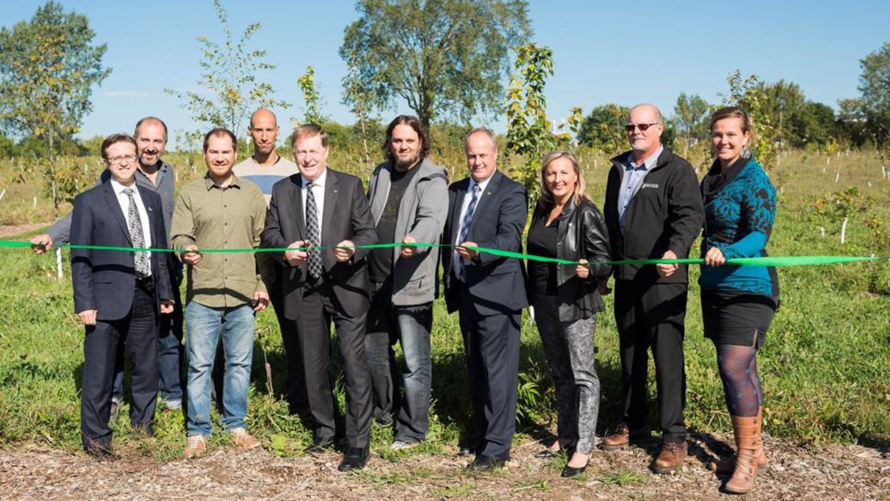 Laval et ses partenaires ont annoncé la fin des plantations de la Forêt du 50e au Centre de la nature