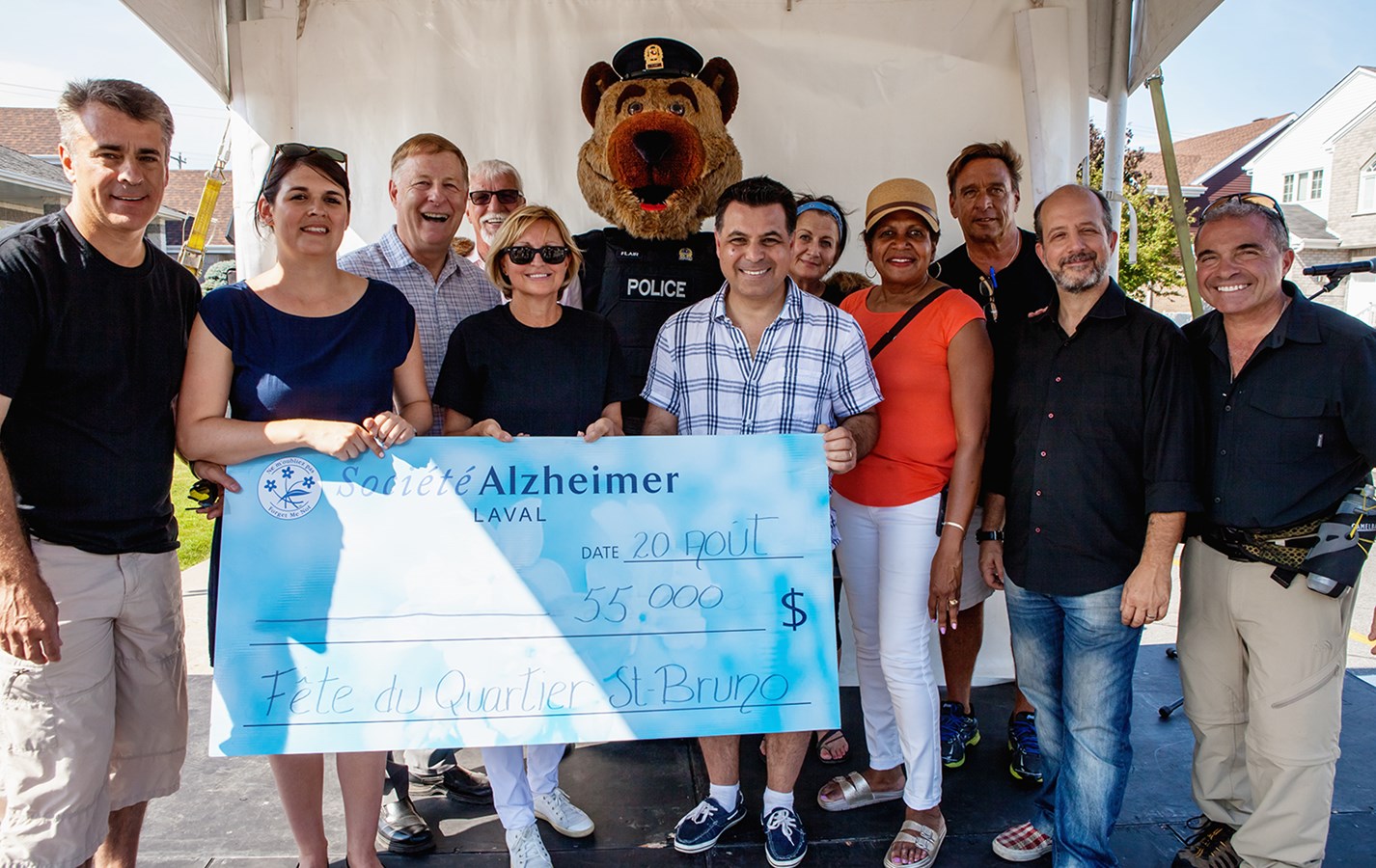 La fête de quartier de Saint-Bruno couronnée de succès: Cinquante-cinq mille dollars remis à la Société Alzheimer de Laval 