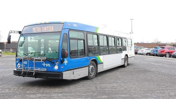 Première canadienne : paiement par carte de crédit à l’essai à bord des autobus de Laval