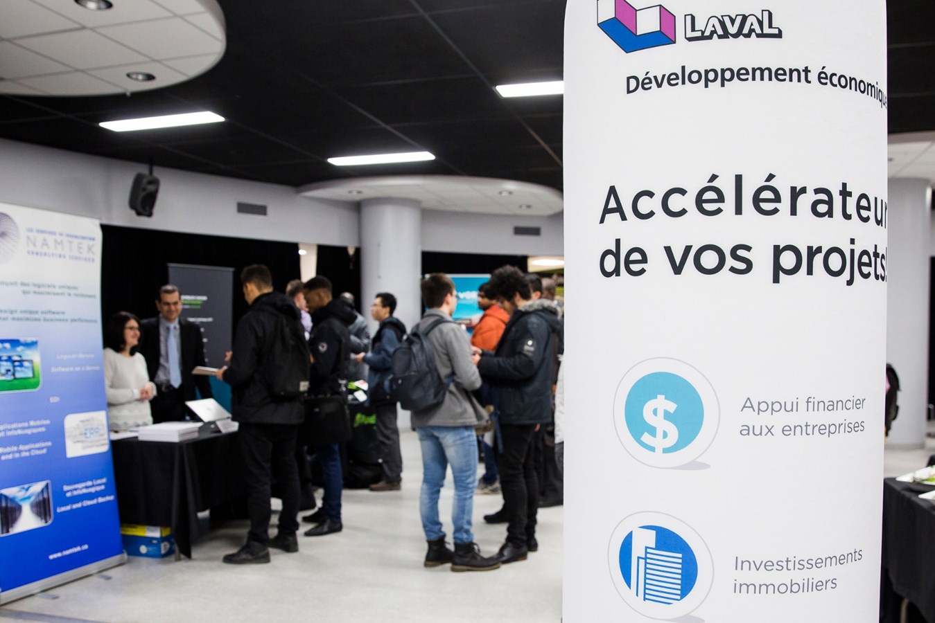 Une première rencontre fructueuse entre étudiants et certaines entreprises en technologies de l’information et en génie de Laval