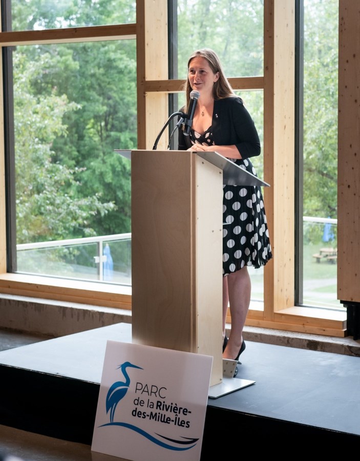 Mme Virginie Dufour