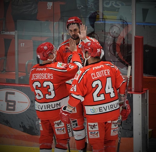Hockey: deux victoires pour les Pétroliers ce week-end