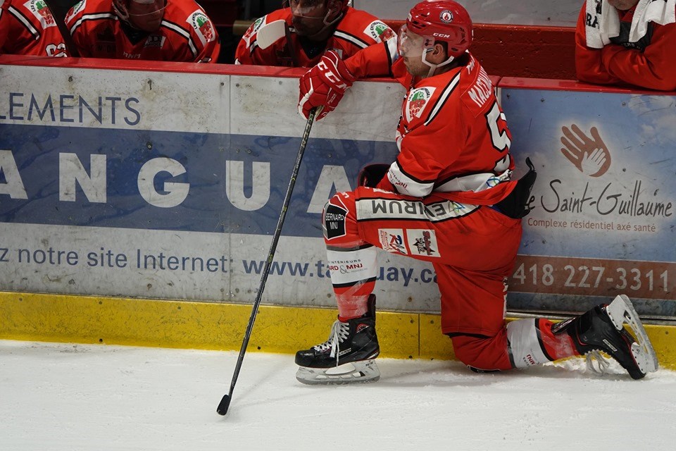 Hockey: deux victoires pour les Pétroliers ce week-end