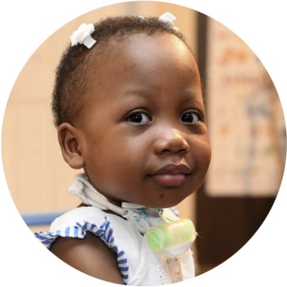 Mikaële Laure Personna, 3 ans, Enfant Soleil de Laval.