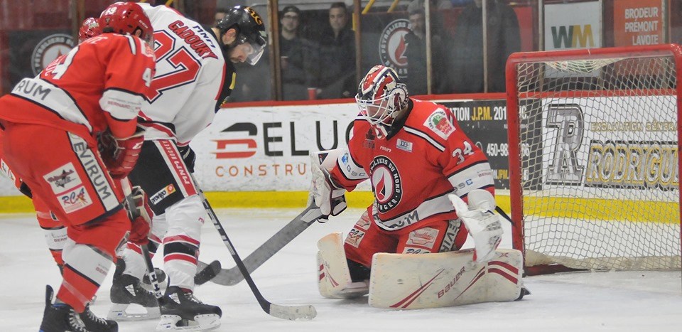 Hockey: les Pétroliers l'ont emporté face à leur ennemi, les Éperviers