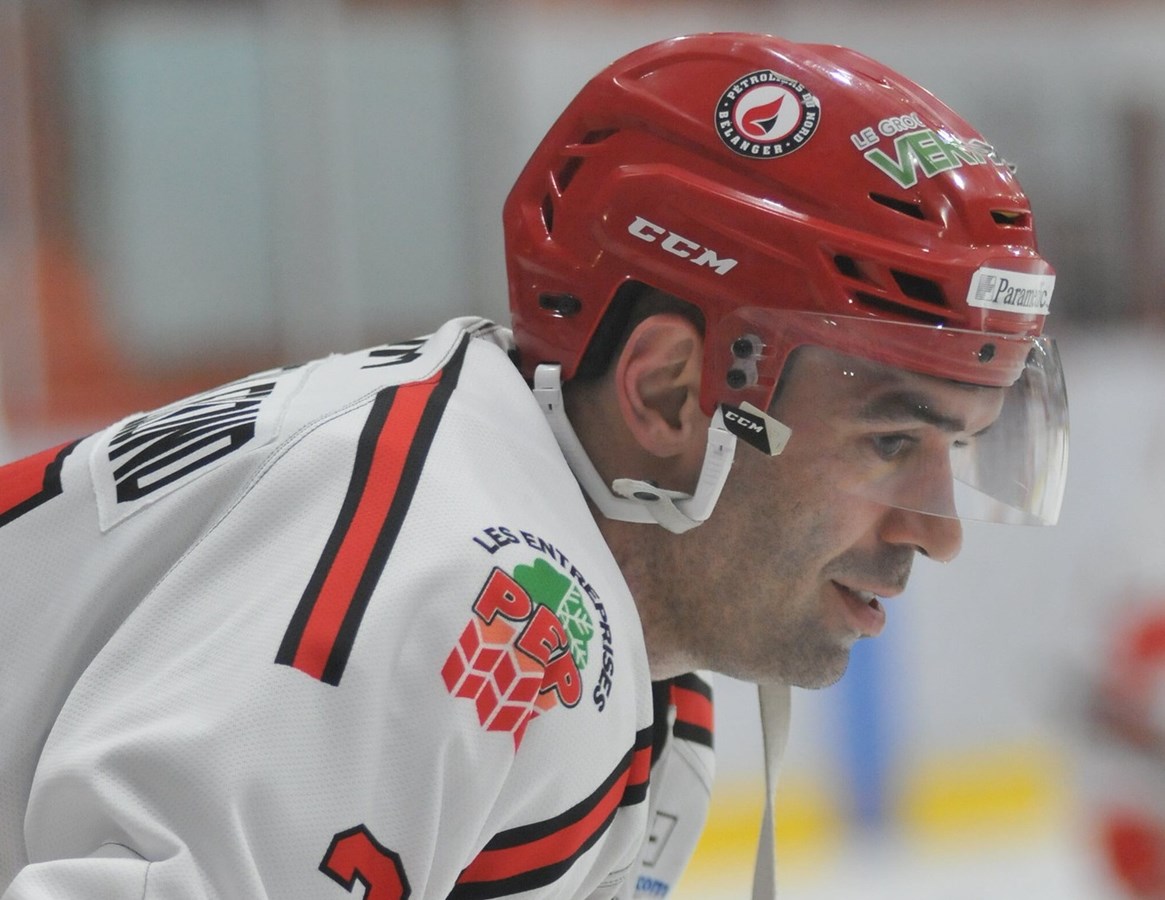 Pierre-Luc Leblond quitte la LNAH et les Pétroliers du Nord