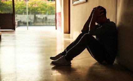 Pandémie près de 50 % des travailleurs québécois souffrent de détresse psychologique