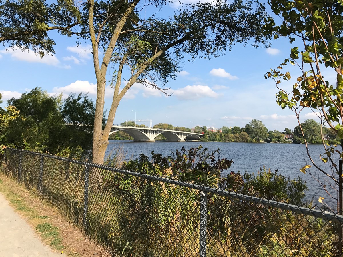 Parc de l'entrée de ville du Pont-Viau: Laval franchit un pas de plus