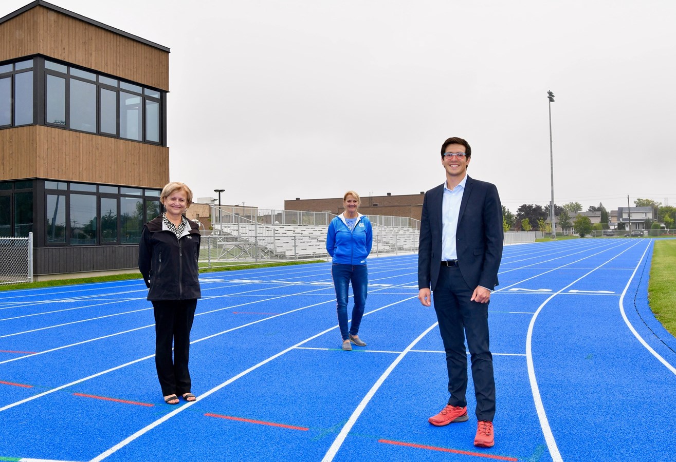Le stade d’athlétisme Claude-Ferragne maintenant ouvert