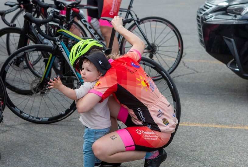 Le Tour cycliste des policiers de Laval a franchi la ligne d’arrivée