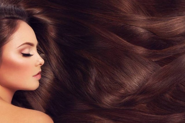 Comment redonner vie à une perruque de cheveux naturels ?