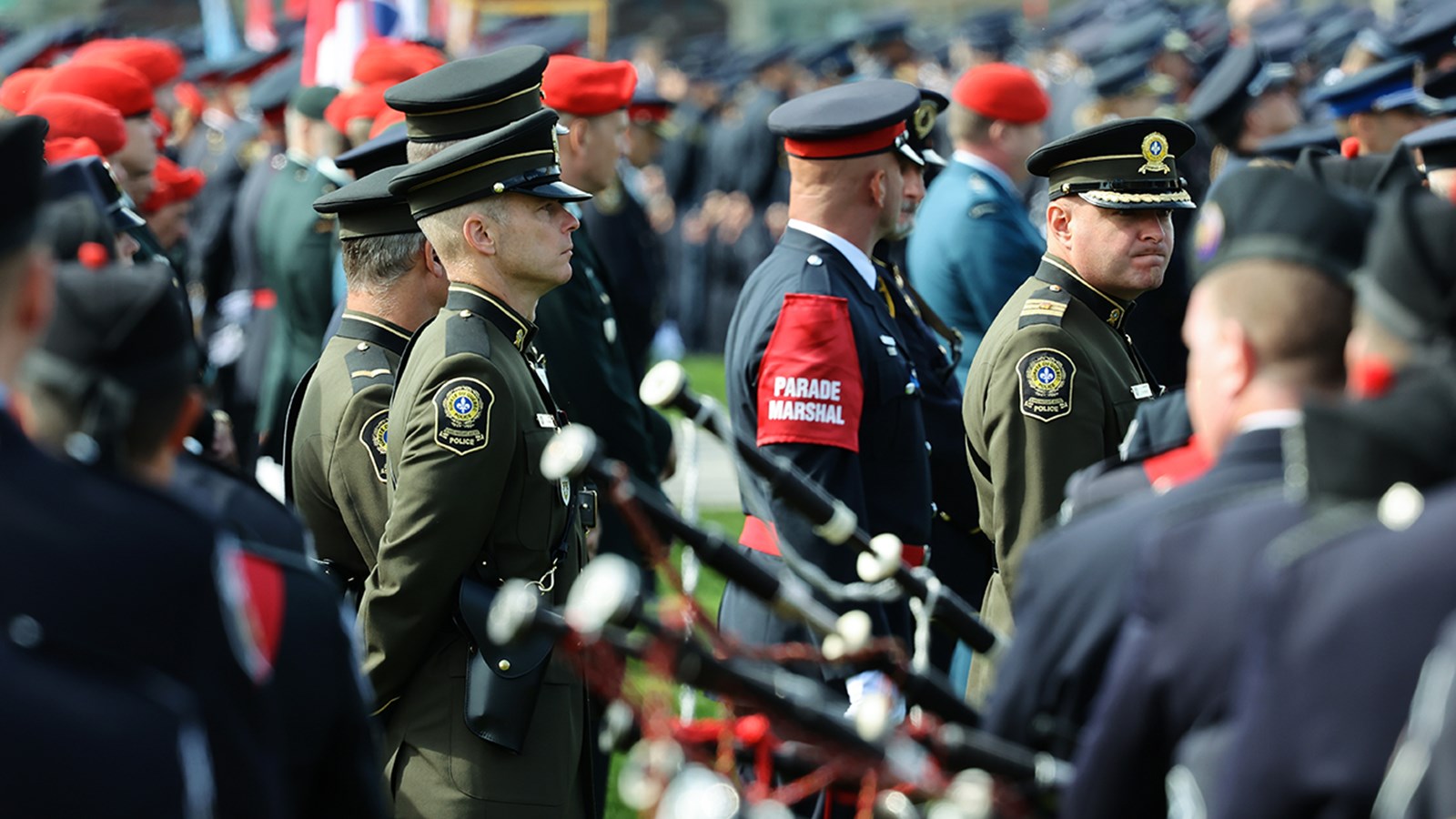 Retour en images sur la cérémonie hommage aux policiers décédés en fonction