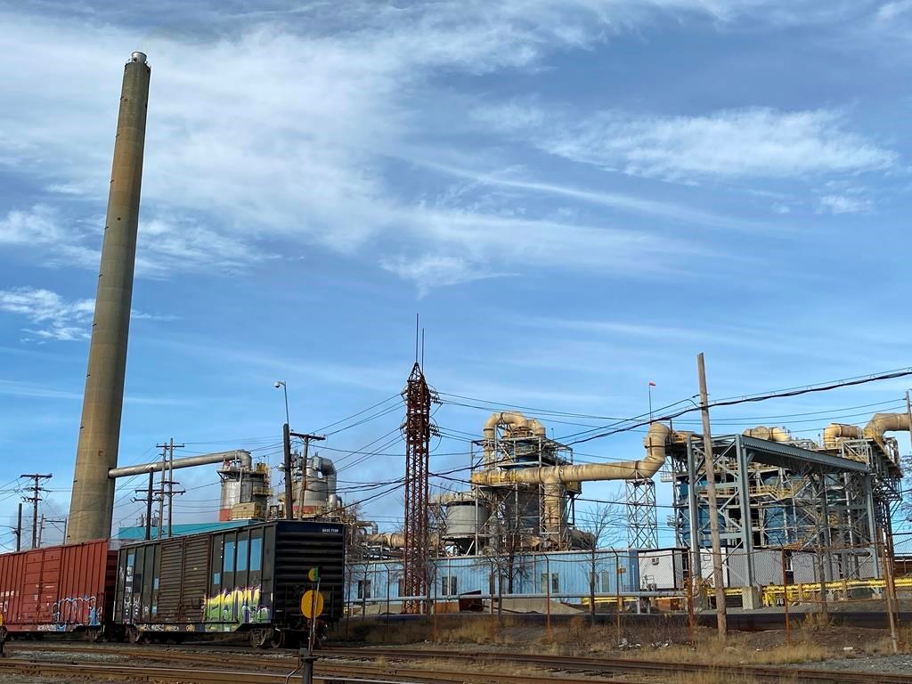 Québec veut augmenter  les droits que doivent payer les grands pollueurs