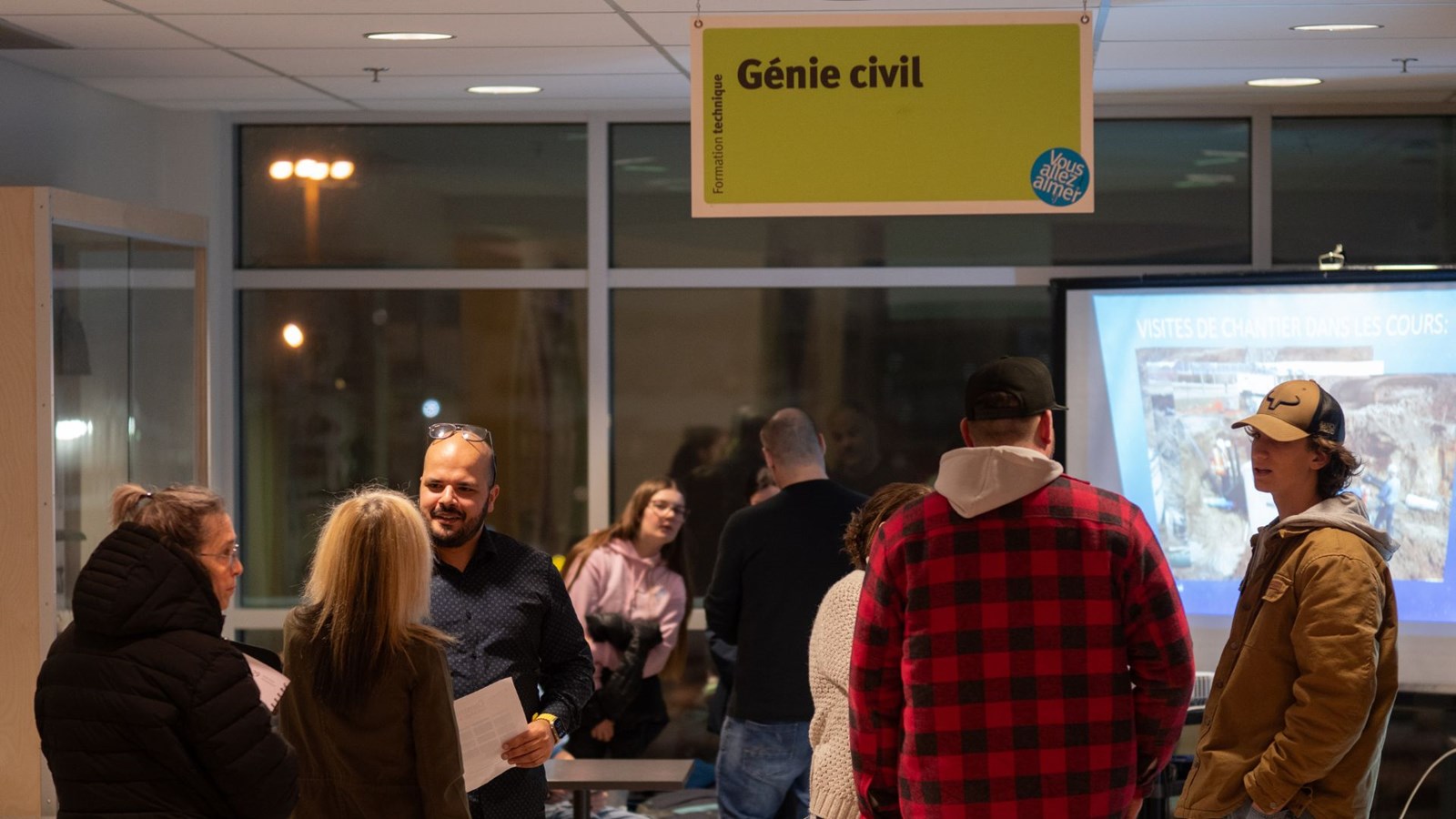 Des milliers de visiteurs aux portes ouvertes du Collège Montmorency