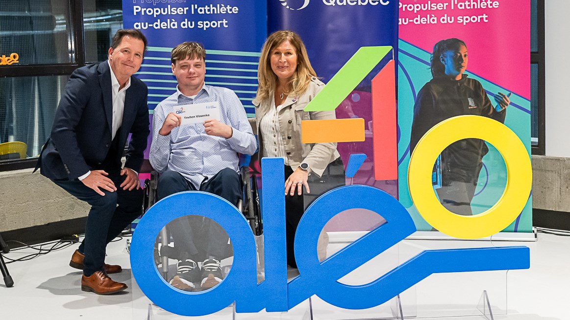 Une bourse de 4 000$ pour un joueur de rugby en fauteuil roulant de Laval 