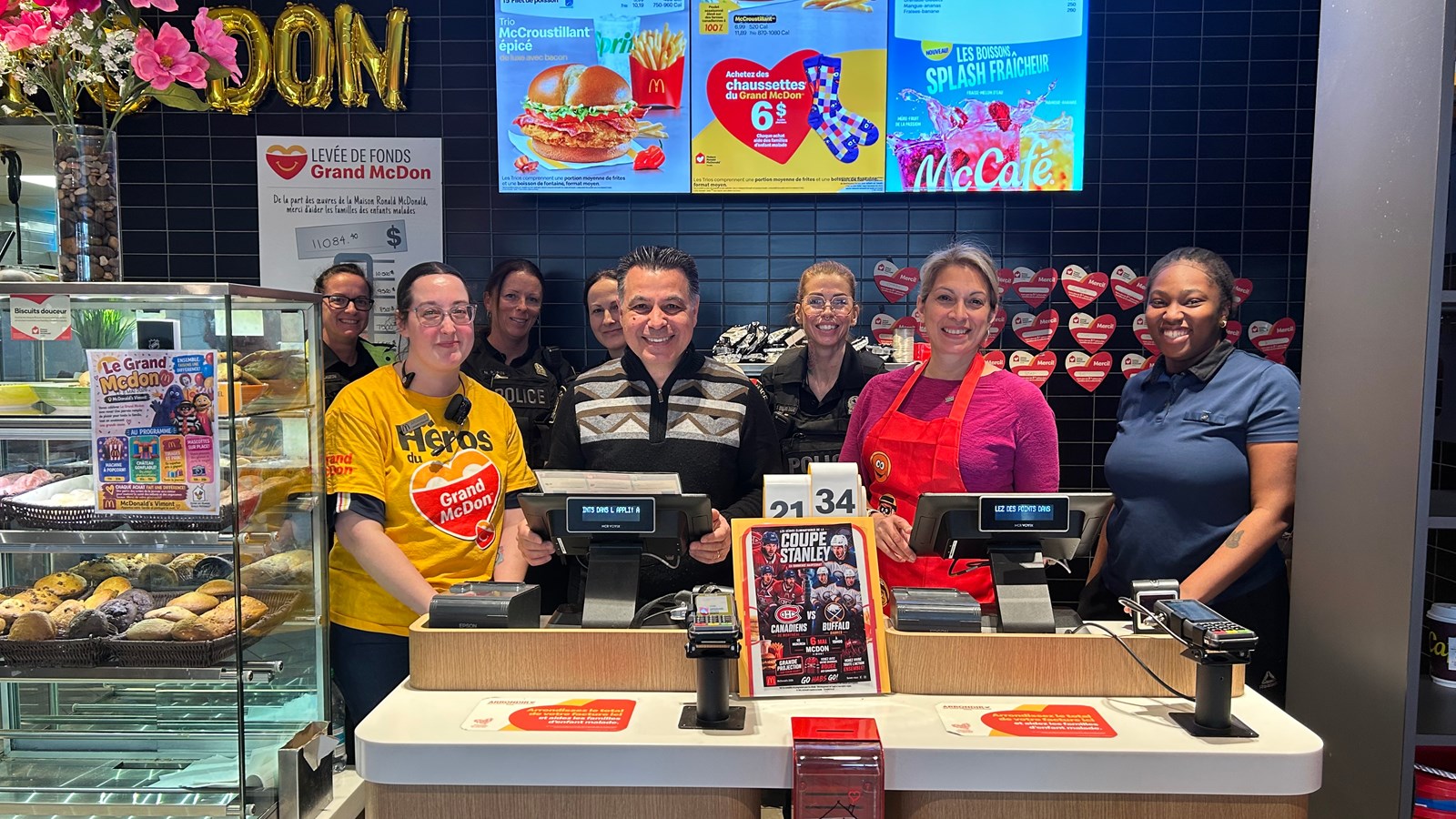 David De Cotis et Barbara Barrasso appuient les familles lors du McDon
