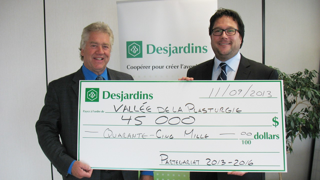 La Vallée de la Plasturgie et Desjardins annoncent le renouvellement de leur partenariat pour un montant de 45 000 $ pour une période de trois ans.