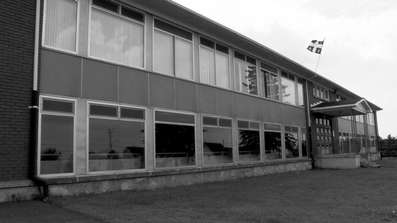 Dès septembre 2014, les élèves de La Guadeloupe, Courcelles et Saint-Évariste de secondaire 1 et 2 seront relocalisés à la polyvalente Bélanger.