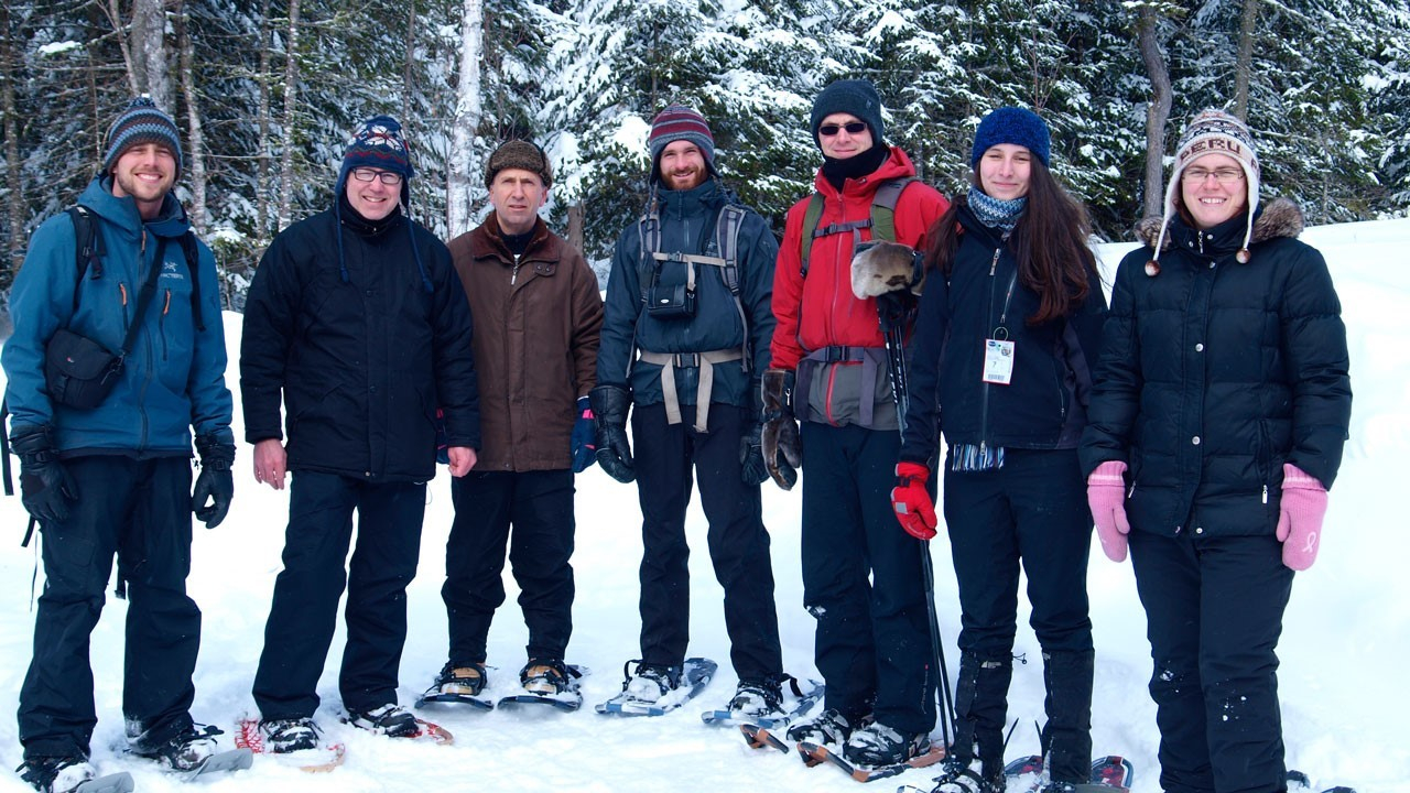 M. Michel Landry, étudiant à l’Université de Sherbrooke, M. Jean Poulin, président de l’APMHC, M. Renaud Poulin administrateur de l’APMHC, M. Alex Charron, étudiant à l’Université de Sherbrooke, M. Patrick Bégin, étudiant à l’Université de  Sherbrooke, Mme Émilie Duhamel-Beaudry, étudiante à l’Université de Sherbrooke, et Mme Dominique Lamarre, secrétaire-trésorière de l’APMHC.