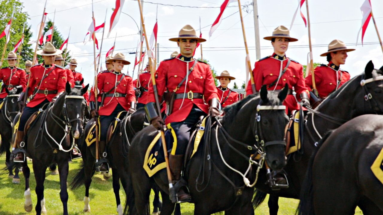Le carrousel de la GRC débarque à Saint-Prosper
