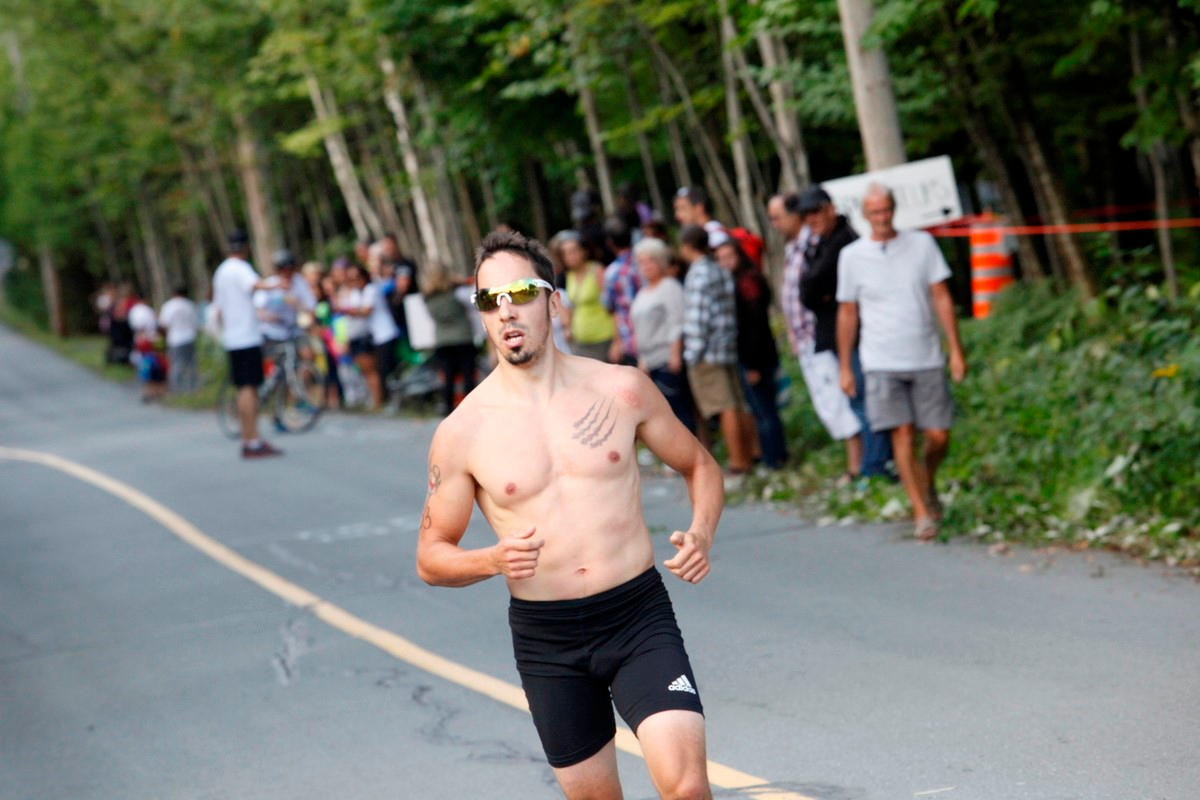 (299 photos) Plus de 150 braves pour le Premier Triathlon du Lac-Poulin