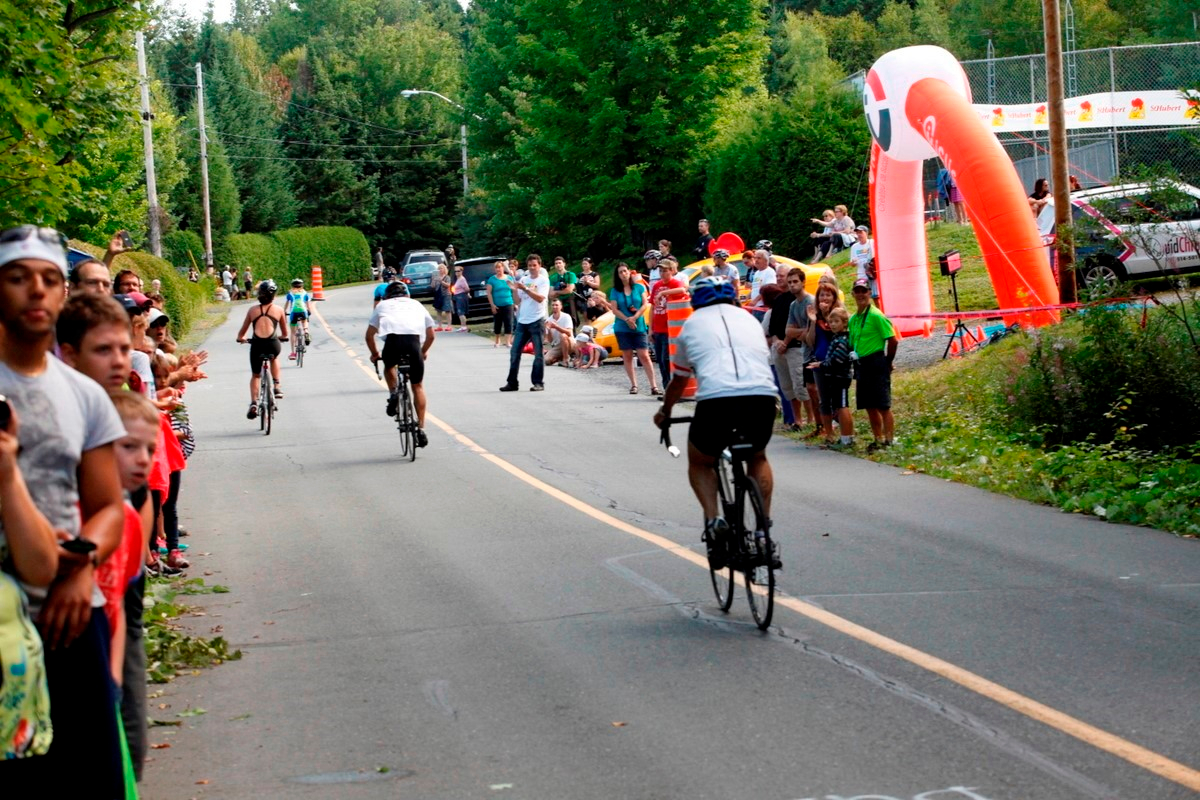 (299 photos) Plus de 150 braves pour le Premier Triathlon du Lac-Poulin