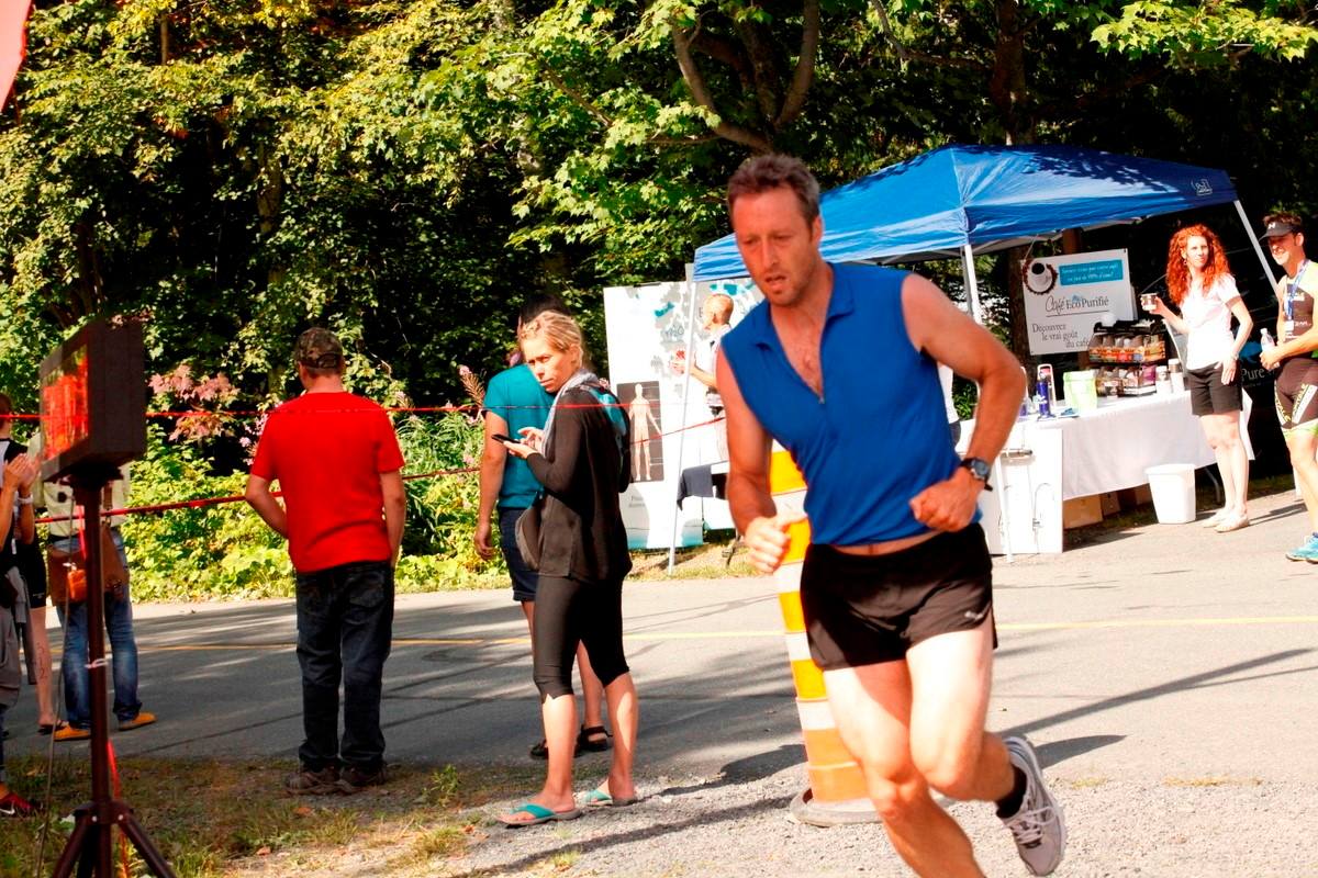 (299 photos) Plus de 150 braves pour le Premier Triathlon du Lac-Poulin