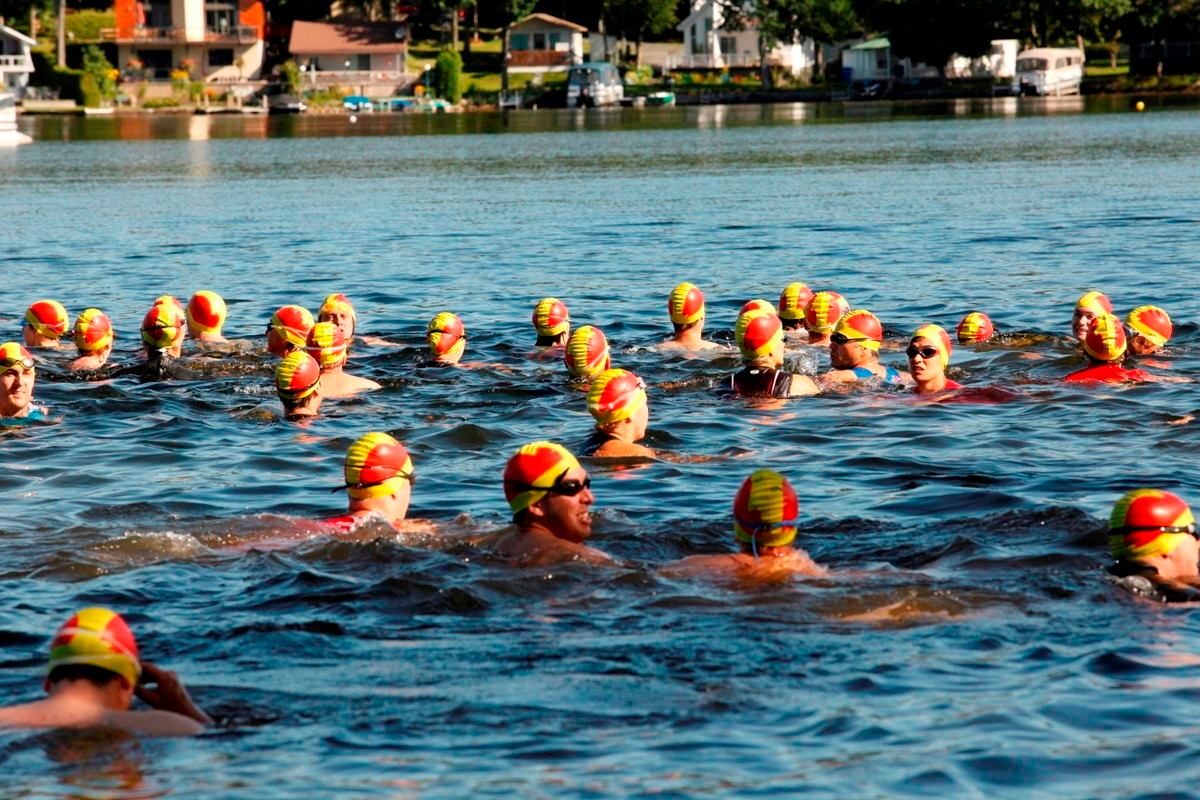 (299 photos) Plus de 150 braves pour le Premier Triathlon du Lac-Poulin