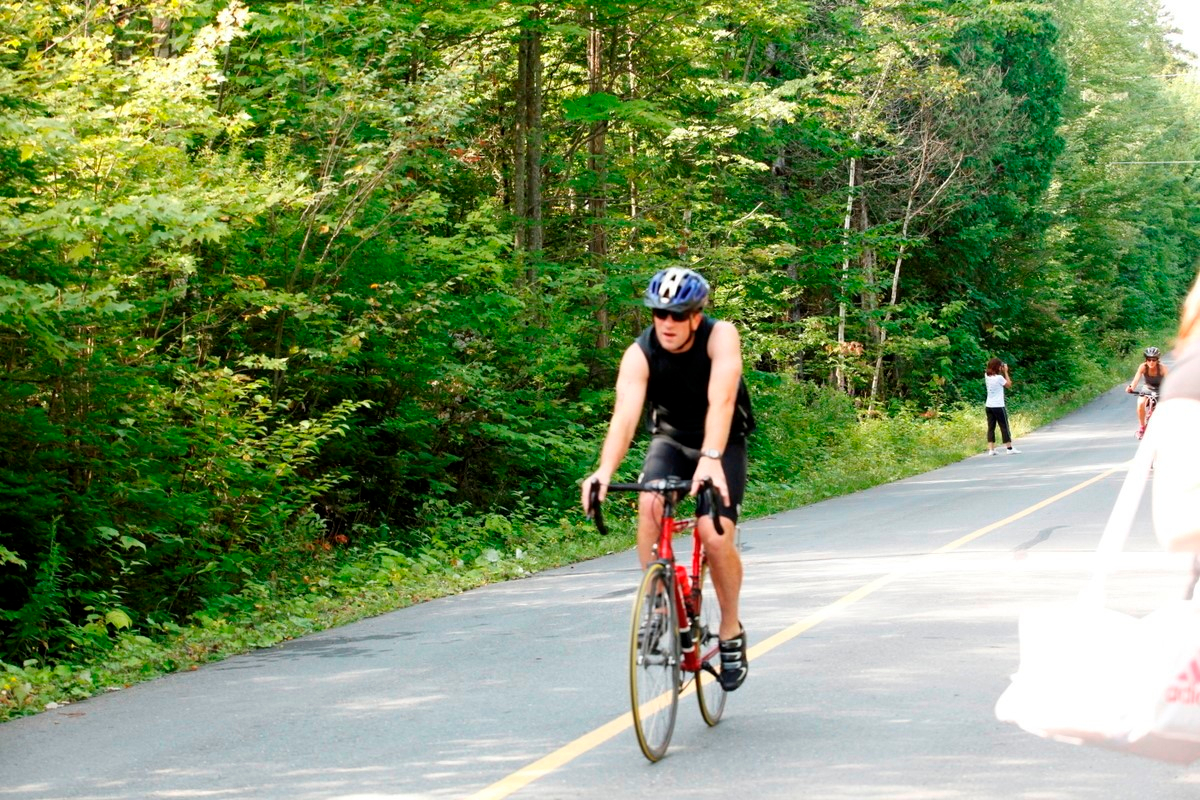 (299 photos) Plus de 150 braves pour le Premier Triathlon du Lac-Poulin