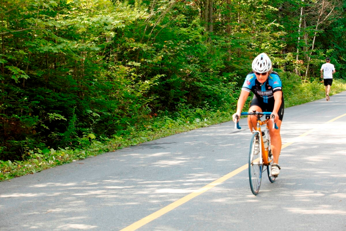 (299 photos) Plus de 150 braves pour le Premier Triathlon du Lac-Poulin