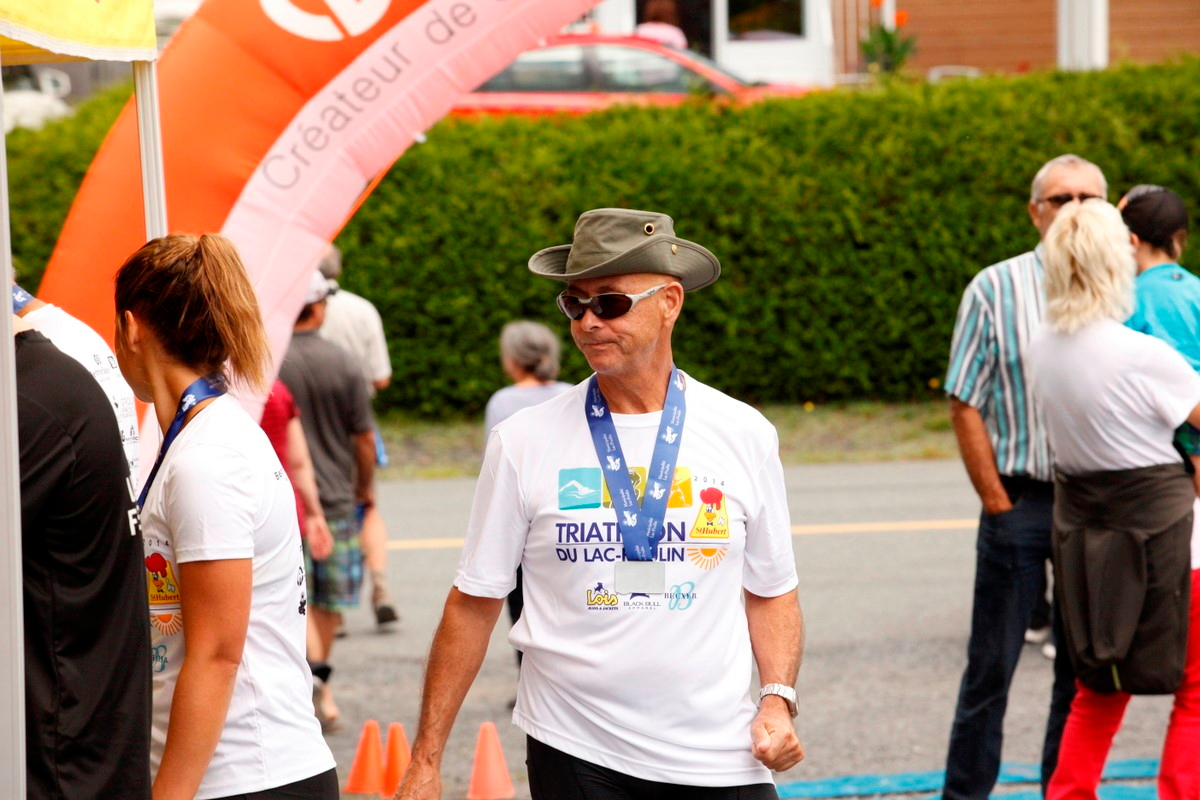 (299 photos) Plus de 150 braves pour le Premier Triathlon du Lac-Poulin