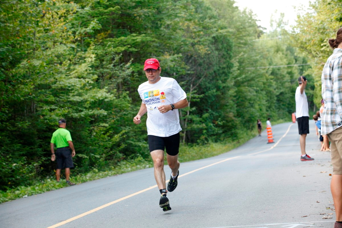 (299 photos) Plus de 150 braves pour le Premier Triathlon du Lac-Poulin
