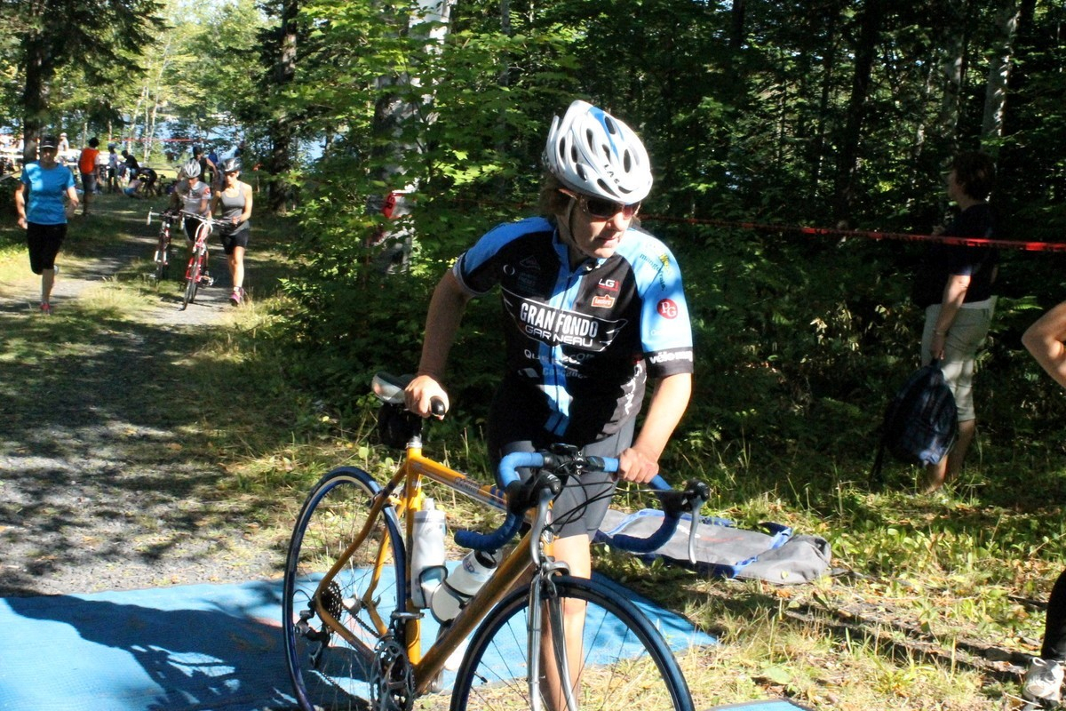 (299 photos) Plus de 150 braves pour le Premier Triathlon du Lac-Poulin