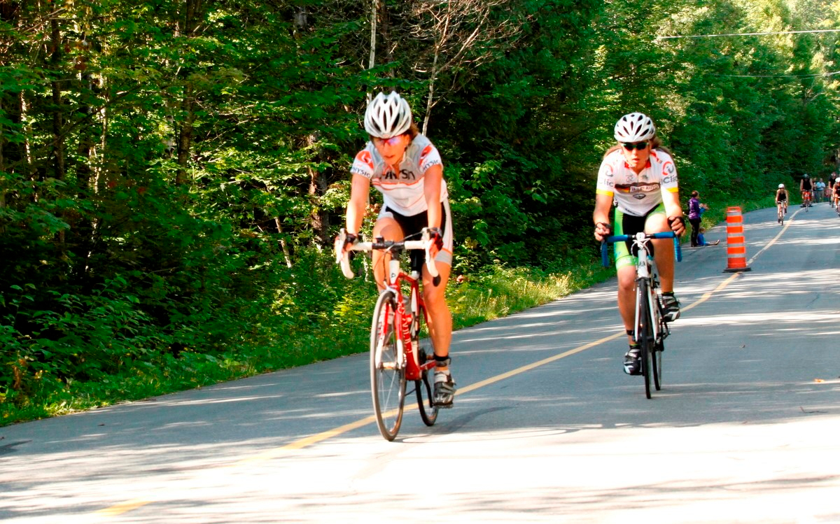 (299 photos) Plus de 150 braves pour le Premier Triathlon du Lac-Poulin