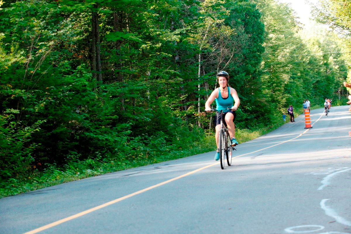 (299 photos) Plus de 150 braves pour le Premier Triathlon du Lac-Poulin