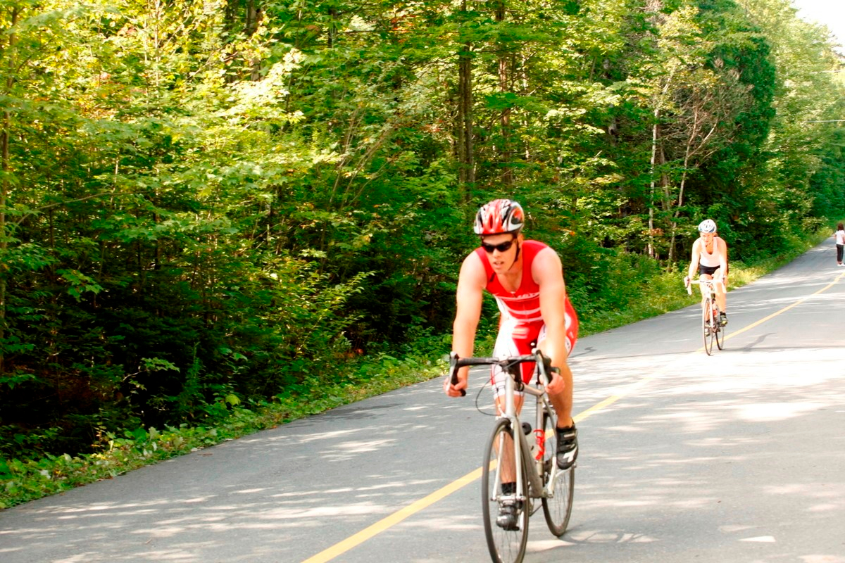 (299 photos) Plus de 150 braves pour le Premier Triathlon du Lac-Poulin
