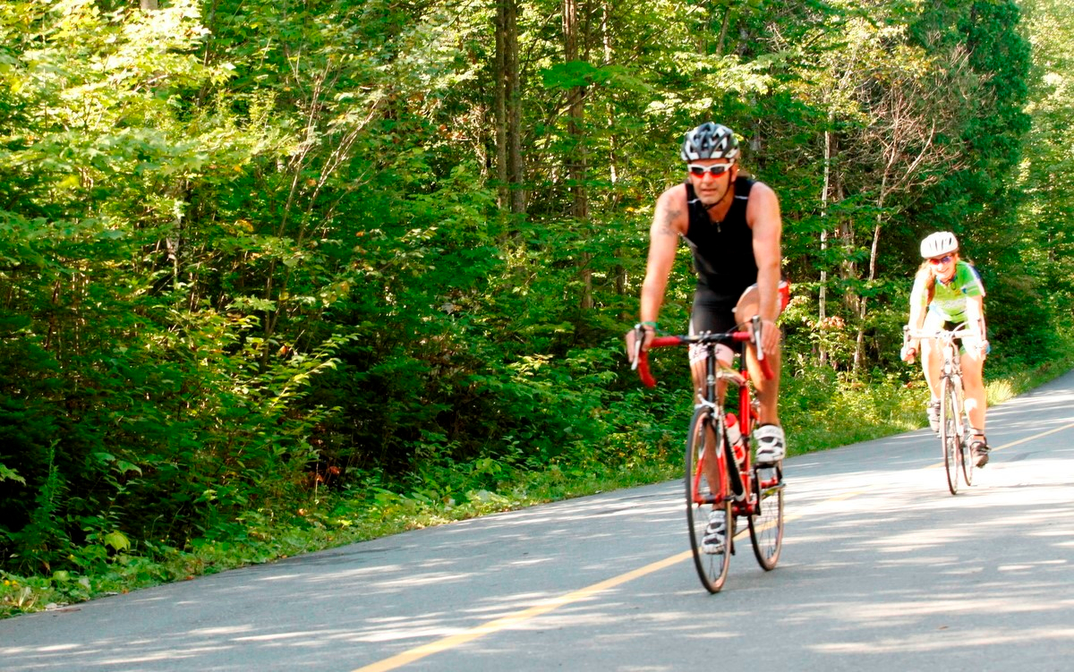 (299 photos) Plus de 150 braves pour le Premier Triathlon du Lac-Poulin